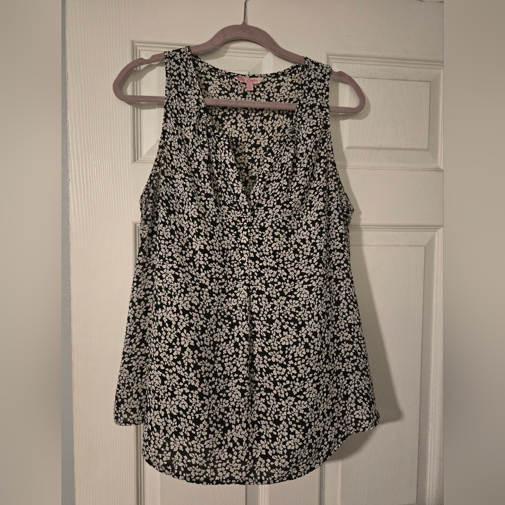 Candie's Black and White Floral Tank Top